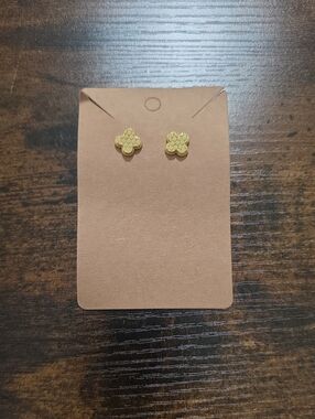 Gold Clover Stud Earrings